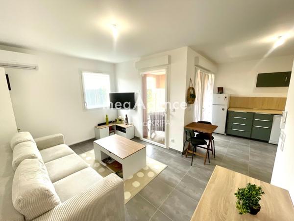 Appartement à SANARY-SUR-MER, 83110 - 2 pièces 43m²