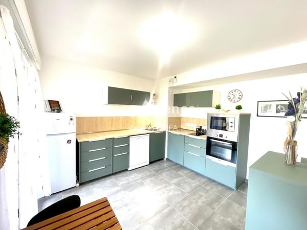 Appartement à SANARY-SUR-MER, 83110 - 2 pièces 43m²