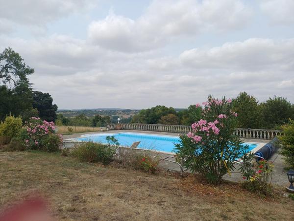 Maison d'architecte avec piscine