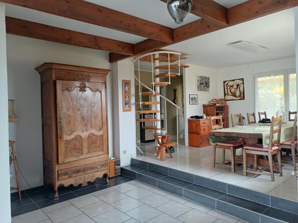 Maison d'architecte avec piscine