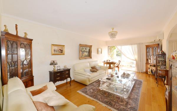 Appartement à vendre    4 pièces • 84,34 m2 Grasse