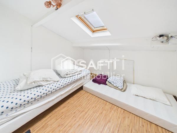 Maison familiale, calme, commerces, ecoles.