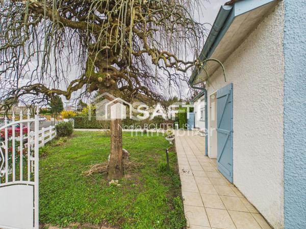 Maison familiale, calme, commerces, ecoles.