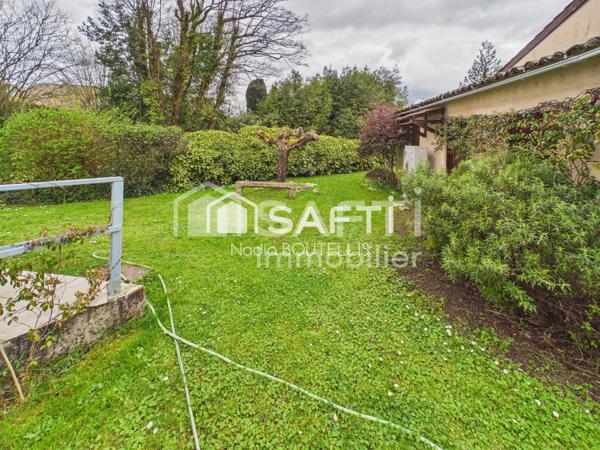 Maison familiale, calme, commerces, ecoles.