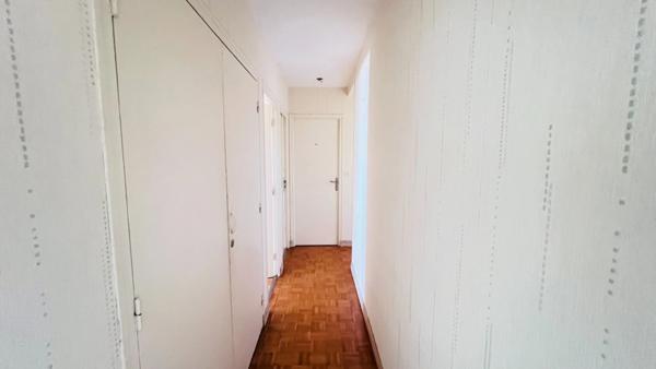 Finistère (29) – À vendre à Quimper, appartement T4 de 80 m² habitable, Terrasse - Balcon - Cave.