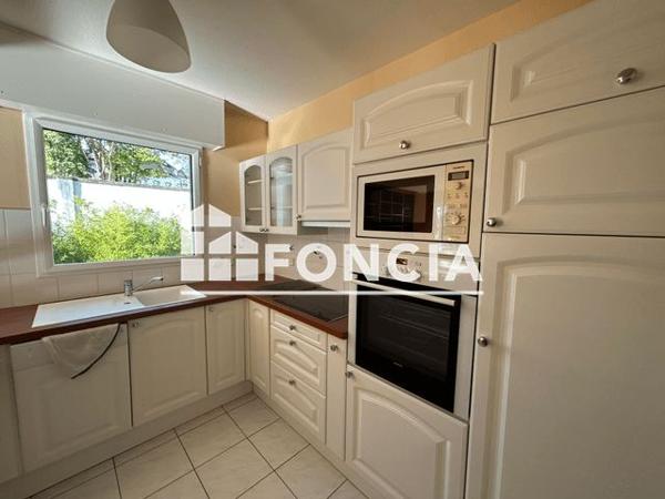 Location Appartement 4 pièces 96.3 m² - 15 A 18 AV.DE LATTRE DE TASSIGNY Vannes 56000