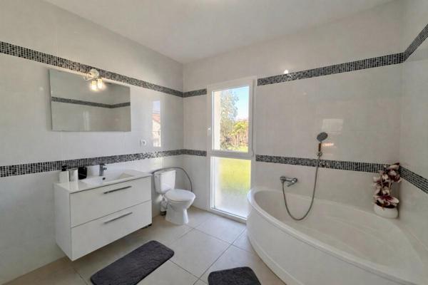 A vendre, superbe maison de plain-pied, aux portes de Périgueux 24000 sur le secteur de Marsac-sur-l'Isle