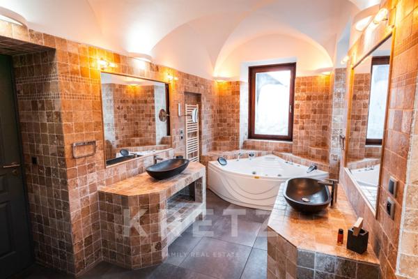 Maison de 800 m2 - Moûtiers Tarentaise - Les 3 Vallées