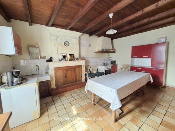 Maison à vendre 4 pièces SAINT SAVINIEN (17)