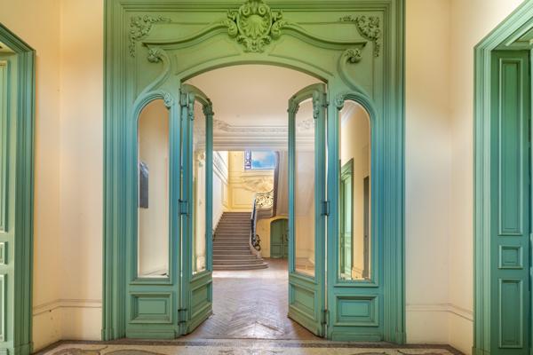 Propriete 20 pièce(s) 617 m²