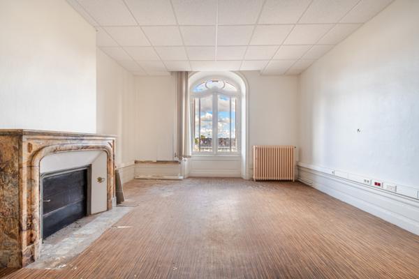 Propriete 20 pièce(s) 617 m²