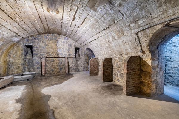 Propriete 20 pièce(s) 617 m²