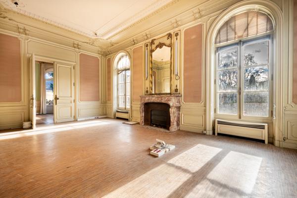 Propriete 20 pièce(s) 617 m²