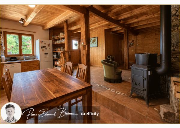 Maison
         7 pièces
        - 178 m² Bien prestige 1 300 000 € *
