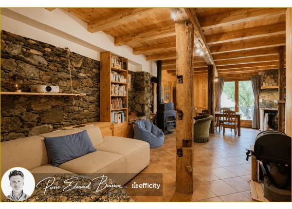 Maison
         7 pièces
        - 178 m² Bien prestige 1 300 000 € *