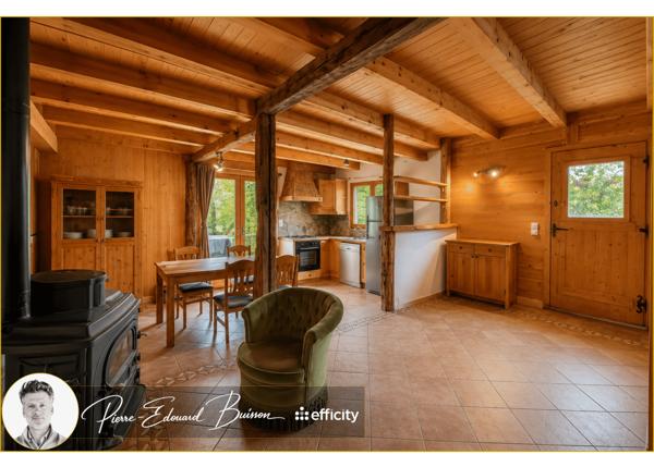 Maison
         7 pièces
        - 178 m² Bien prestige 1 300 000 € *