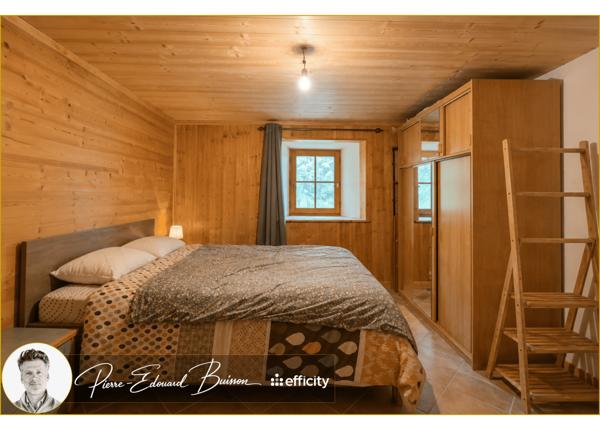 Maison
         7 pièces
        - 178 m² Bien prestige 1 300 000 € *