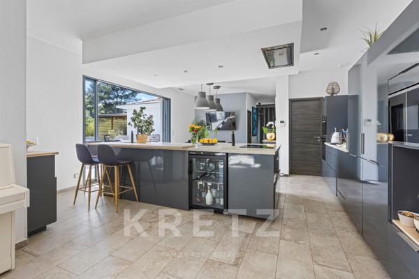 LE BEAUSSET - Villa Moderne avec Piscine