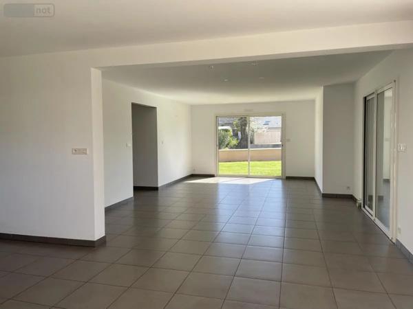 Location - Maison Loudéac 22600 8 pièces 180 m 2 811 m 2
