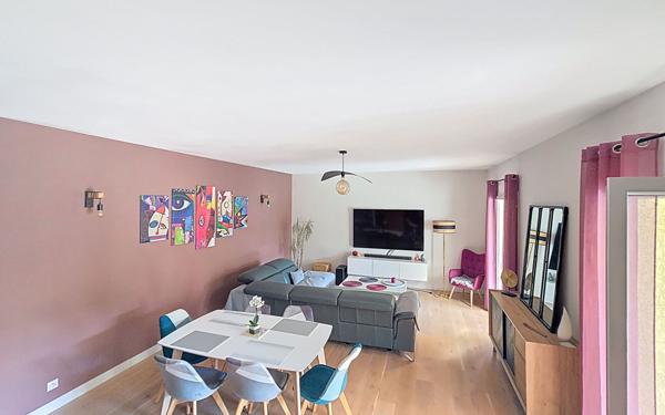 Maison à vendre    5 pièces •  Lunel