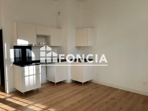 Location Appartement 3 pièces 70.5 m² - 44 - 46 RUE DE BRETAGNE Laval 53000