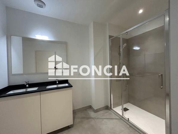 Location Appartement 3 pièces 70.5 m² - 44 - 46 RUE DE BRETAGNE Laval 53000