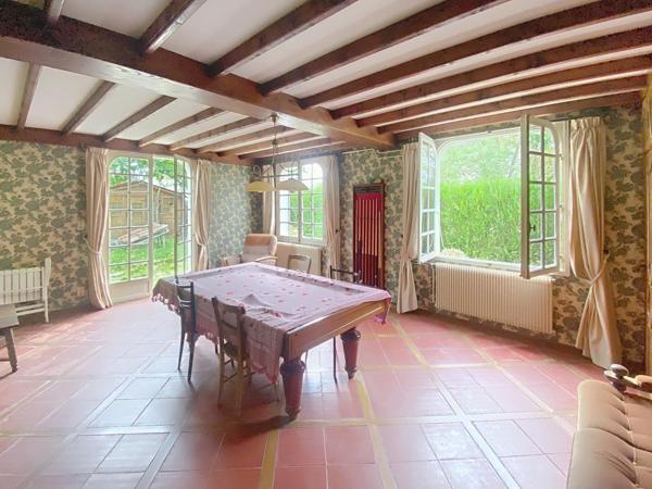 EXCLUSIVITÉ maison de 240 m² proche des commodités