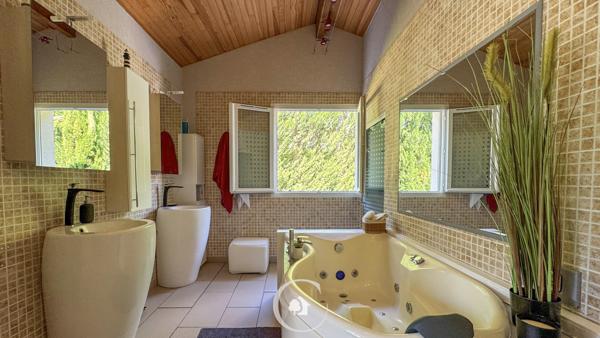 Le Barp (33610) VILLA D'ARCHITECTE AU BARP