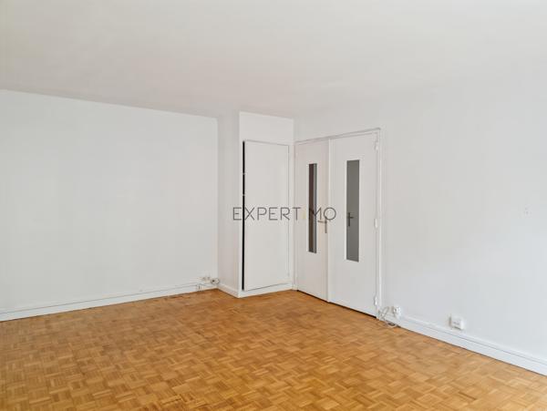 Spacieux studio lumineux Rueil-Malmaison bords de Seine