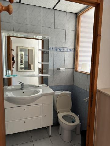 Lalizolle – Entreprise active à reprendre avec 5 chambres d’hôtes, camping et restaurant  Lalizolle (03450)