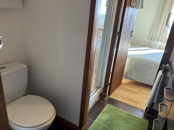 Lalizolle – Entreprise active à reprendre avec 5 chambres d’hôtes, camping et restaurant  Lalizolle (03450)