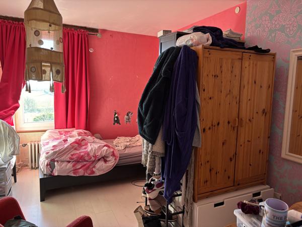 Lalizolle – Entreprise active à reprendre avec 5 chambres d’hôtes, camping et restaurant  Lalizolle (03450)