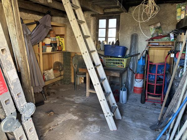 Lalizolle – Entreprise active à reprendre avec 5 chambres d’hôtes, camping et restaurant  Lalizolle (03450)