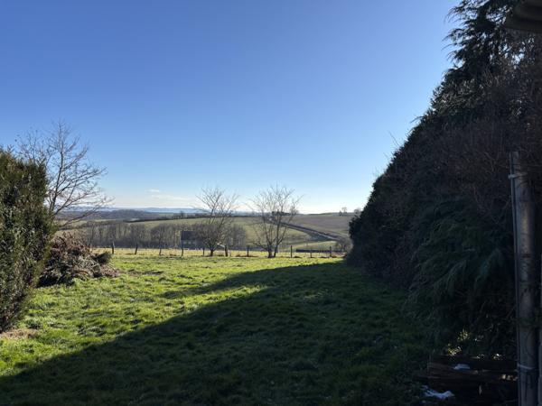 Lalizolle – Entreprise active à reprendre avec 5 chambres d’hôtes, camping et restaurant  Lalizolle (03450)