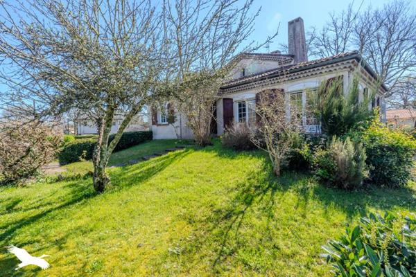 Maison à vendre |                                       Léognan |                                        7 pièces  |  199 m²