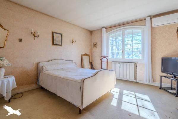 Maison à vendre |                                       Léognan |                                        7 pièces  |  199 m²