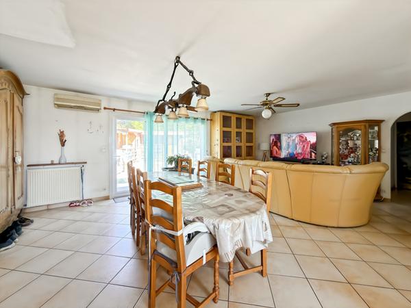 Saint-Jean-de-Monts - Grande maison familiale de 180 m² sur terrain constructible de 1 418 m²