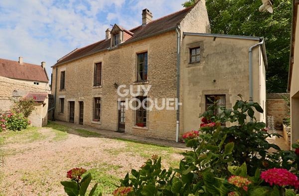 Maison Mathieu 10 pièce(s) 236 m2