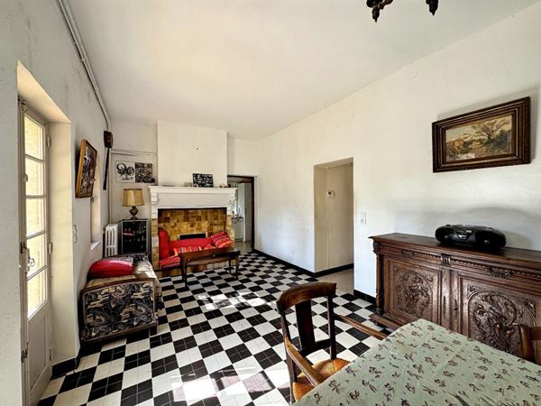 Maison plus terrain constructible de 4407m²