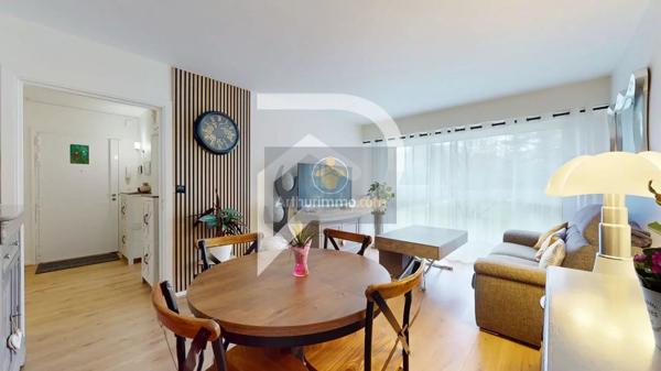Vente                                                      Appartement
                        
                     3 pièces                      72 m2                     à Marly-le-Roi