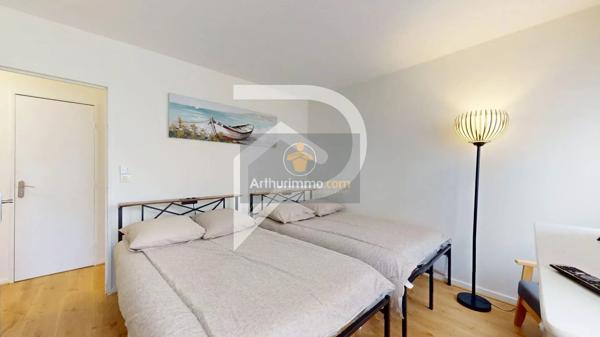 Vente                                                      Appartement
                        
                     3 pièces                      72 m2                     à Marly-le-Roi