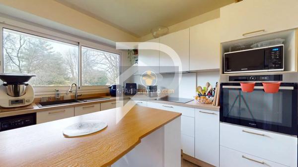Vente                                                      Appartement
                        
                     3 pièces                      72 m2                     à Marly-le-Roi