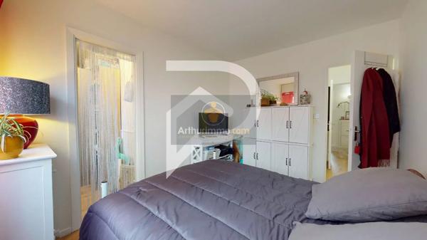 Vente                                                      Appartement
                        
                     3 pièces                      72 m2                     à Marly-le-Roi