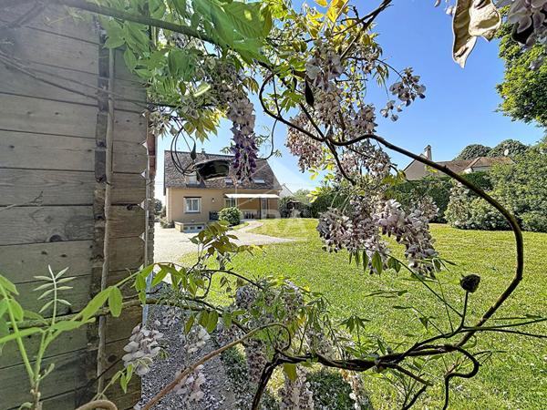 Maison familiale à vendre située à Angerville