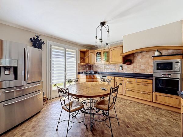 Maison familiale à vendre située à Angerville