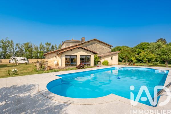 Maison à vendre 10 pièces 409 m² Ambès