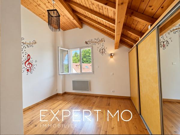À vendre à Buissard : Villa terrasse