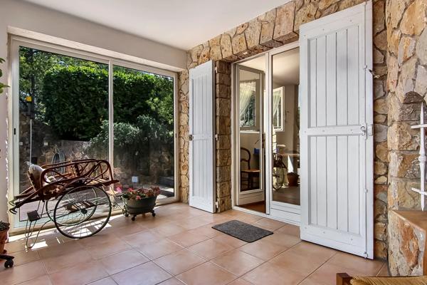 Belle maison avec piscine à vendre à Mougins