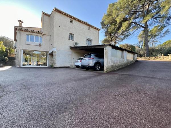 Belle maison avec piscine à vendre à Mougins