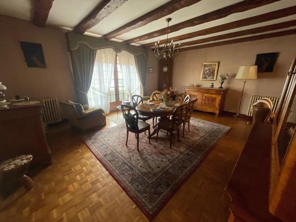 Maison - 8 pièces - 142 m2